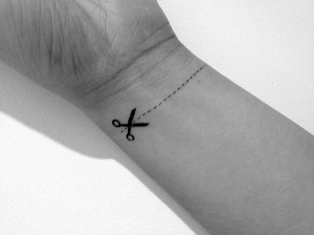 Hand-Tattoos
