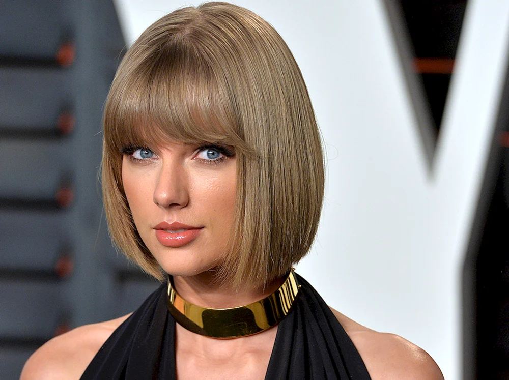 Taylor Swift bob