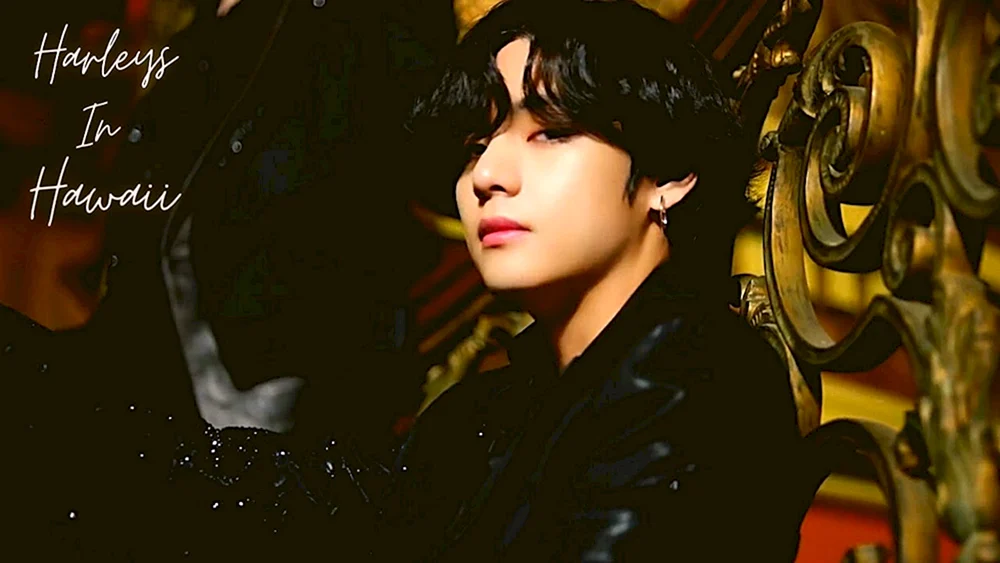 Taehyung Black Swan.