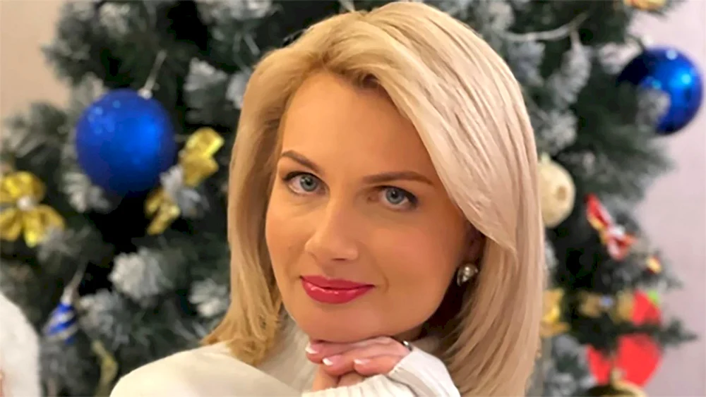 Kanal 1 Moderatorin Olesya