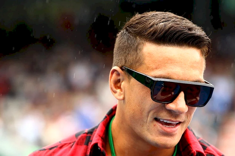 Tennis Halbschachtelhaarschnitt