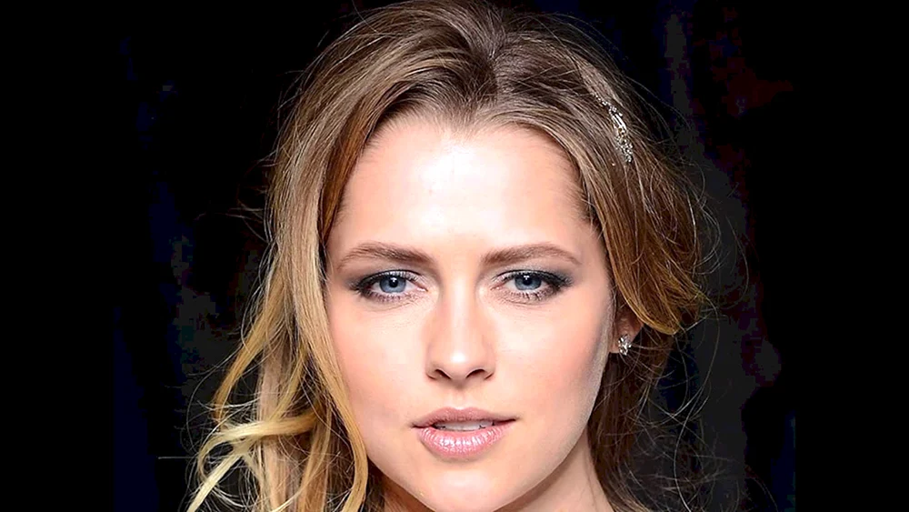 Teresa Palmer 2021