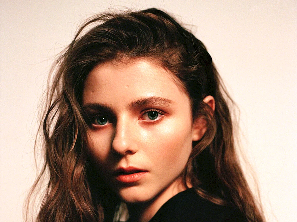Thomasin MCKENZIE