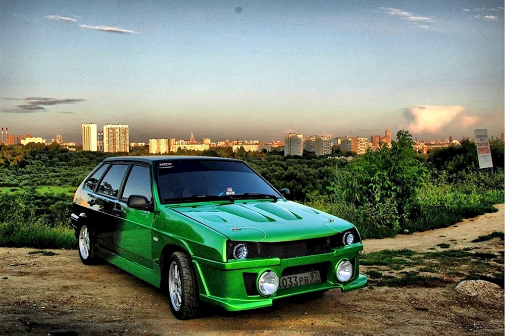 Lada 2109 weiß