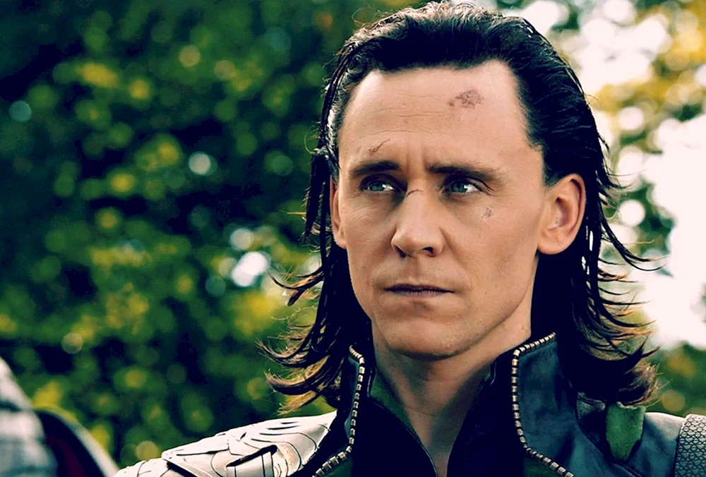 Tom Hiddleston Loki
