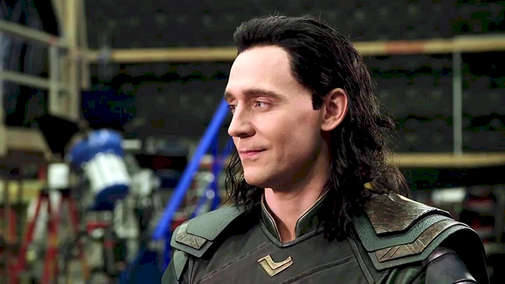 Tom Hiddleston Loki