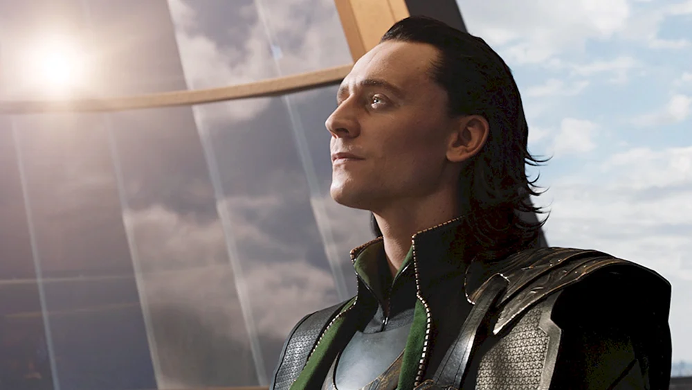 Tom Hiddleston Loki