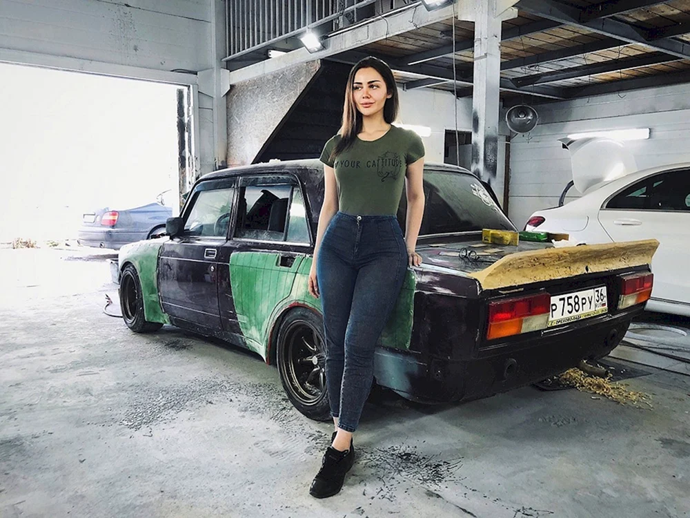 Xozt latex Toma Zhdanova