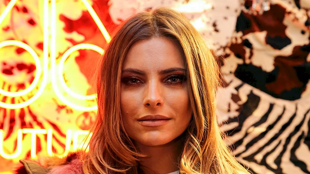 Sophia Thomalla heiß