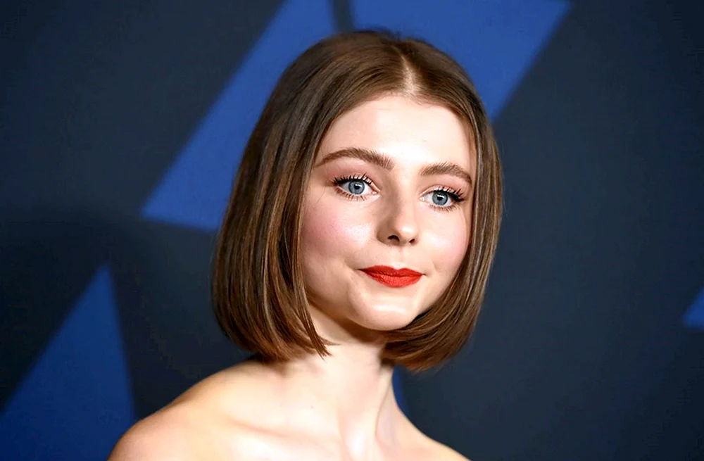 Thomasin MCKENZIE