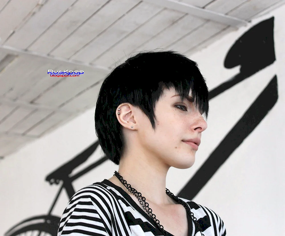 Tomboy Haarschnitt Levi