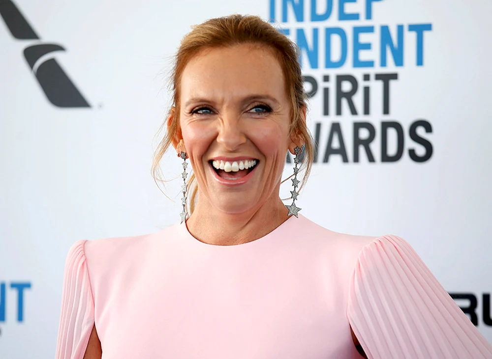 Toni Collette 2021