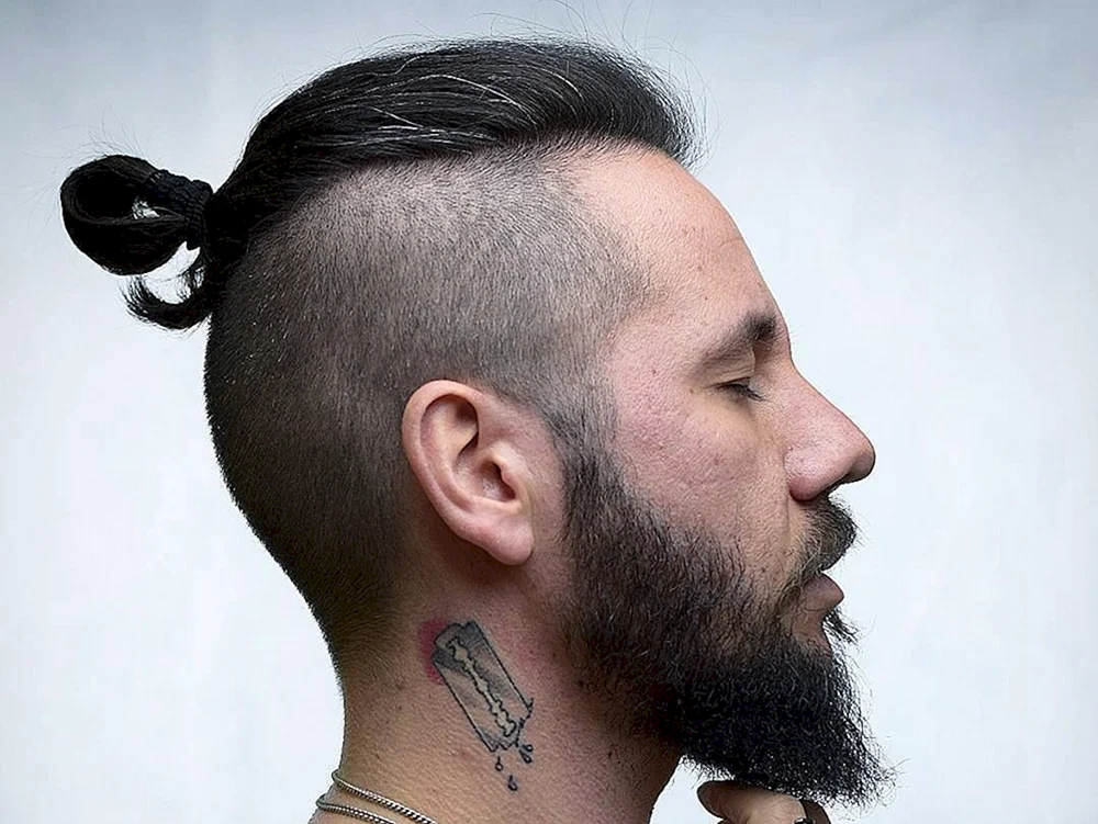 Top knot andercat Frisur