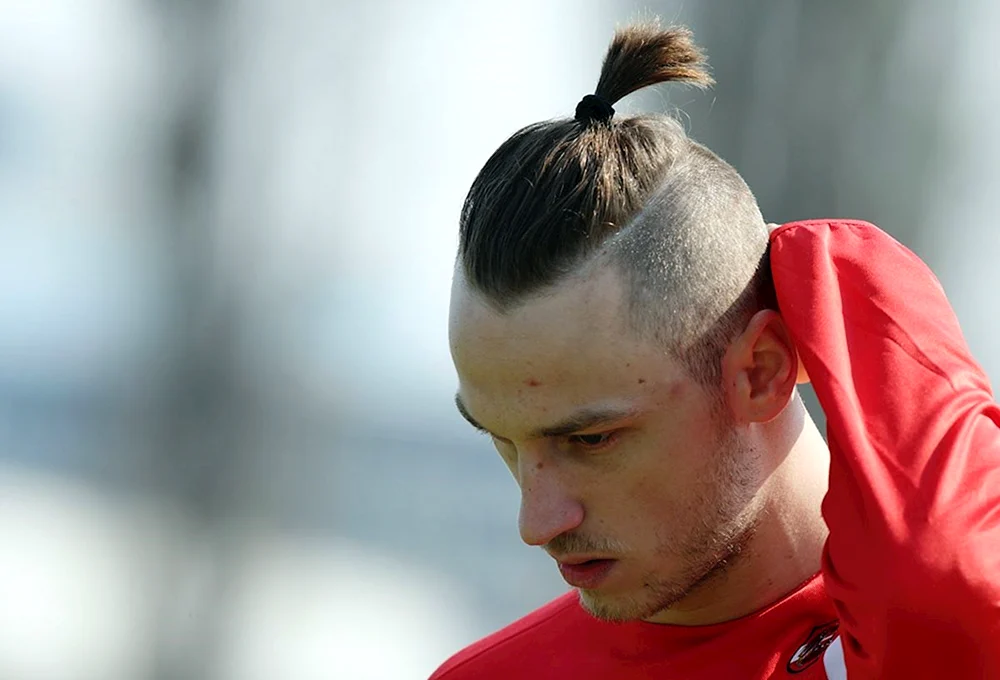 Top Knot Beckham
