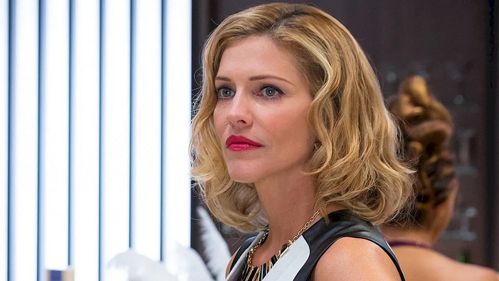 Tricia Helfer Janine Helfer
