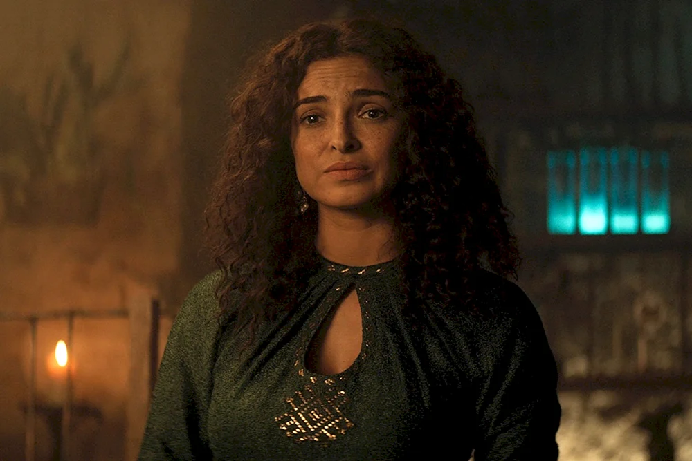 Anna Shaffer Romilda Wein