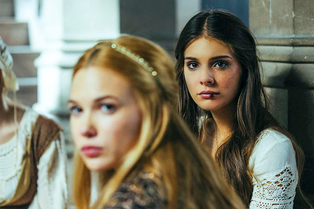 Caitlin Stasey 2022