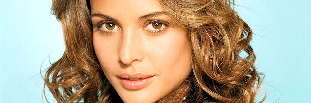 Josie Maran 2005