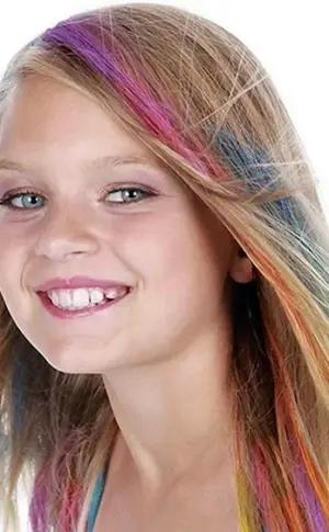 Bunte Haarsträhnen für Kinder