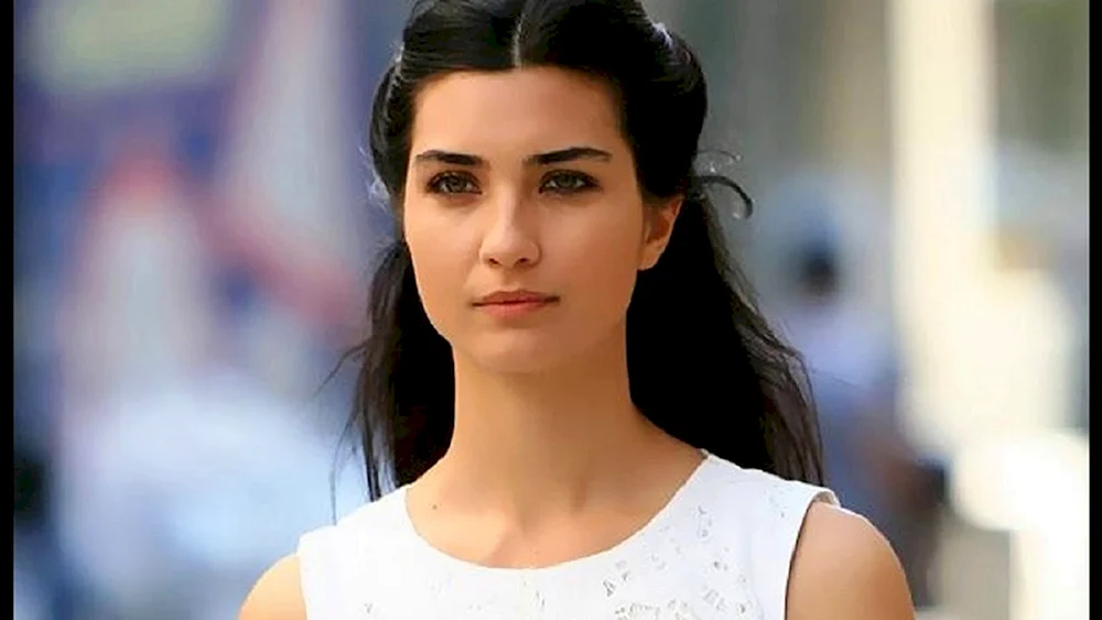 Tuba Buiukustun