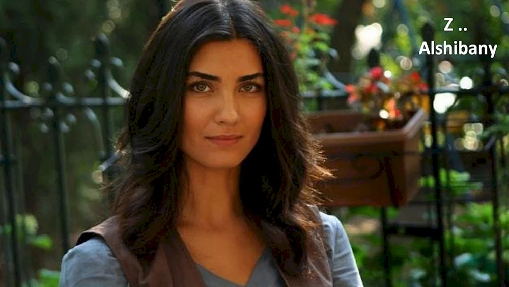 Tuba Buyukustun