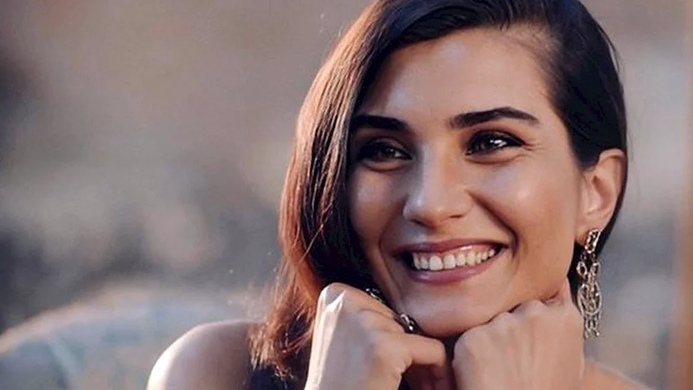 Tuba Buiukustun