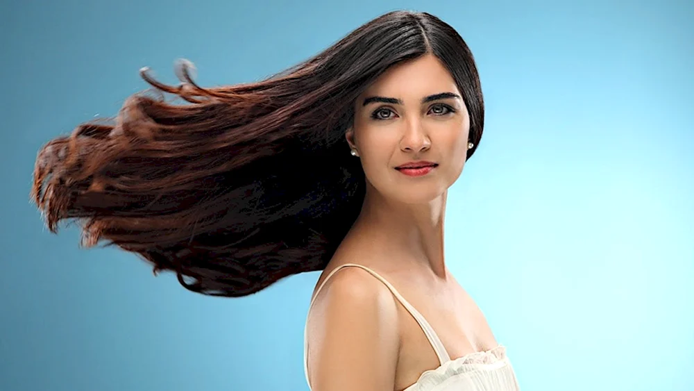 Tuba Buyukustun