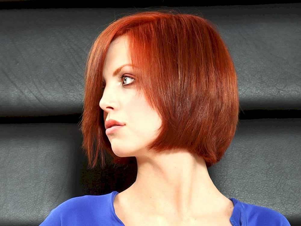 Langer Bobschnitt für rotes Haar