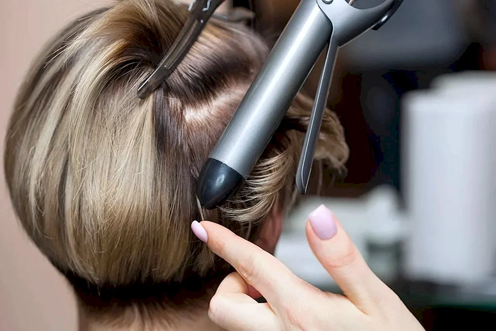 Kurzes Haar Locken
