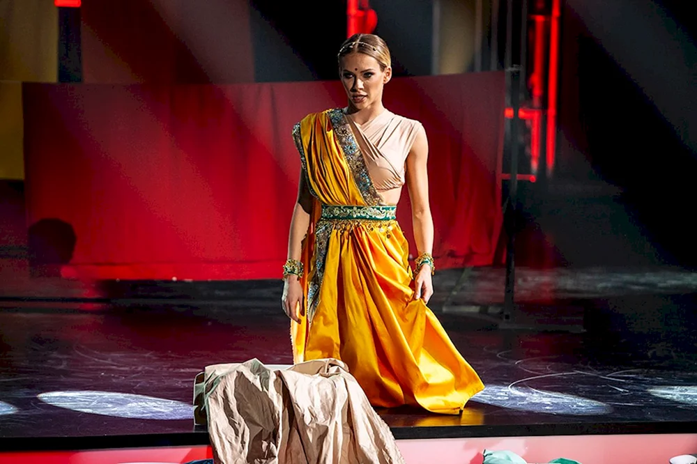 Yulianna Karaulova 2022