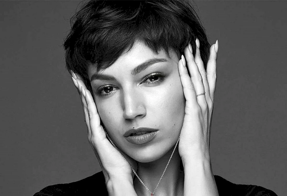 Ursula Corbero