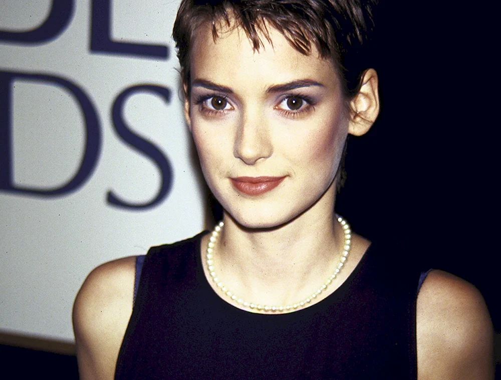 Winona Ryder 1990
