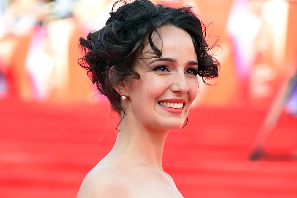 Lera Lansky Schauspielerin
