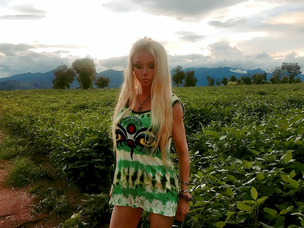 Valeria Lukyanova. Amatue