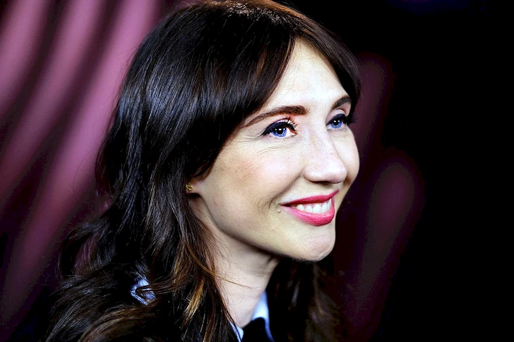 Carys Van Houten