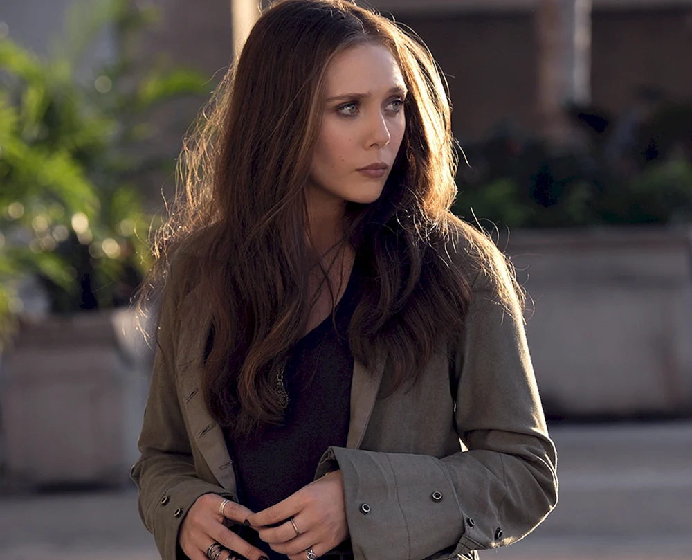 Elizabeth Olsen die Scharlachrote Hexe