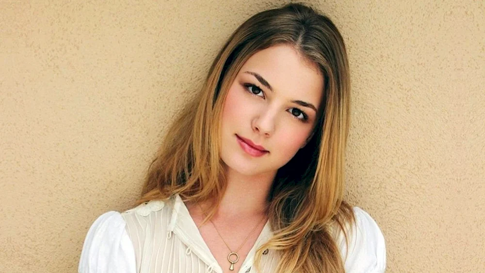 VANCAMP Emily VANCAMP
