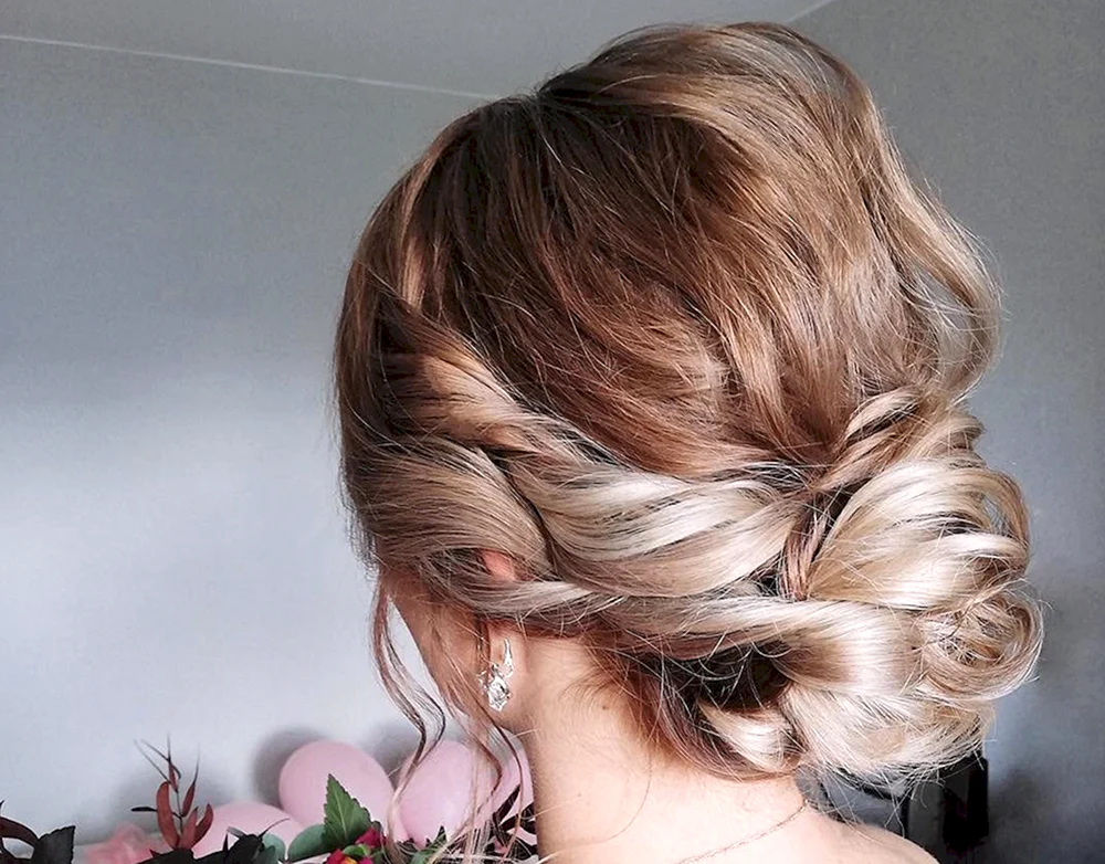 Abendfrisuren