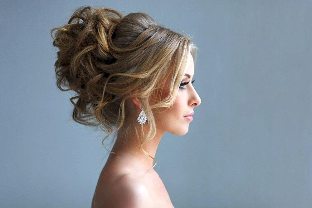 Abendfrisuren