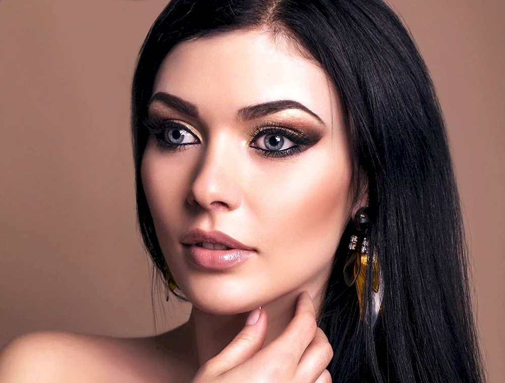 Braunäugiges Makeup