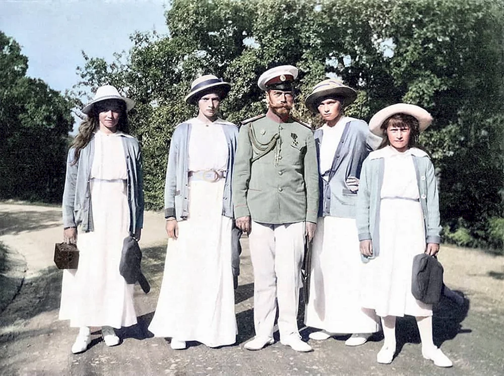 Anastasia und Maria Romanova