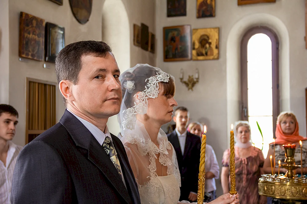 Makeup in der Kirche Kirchliche Hochzeit