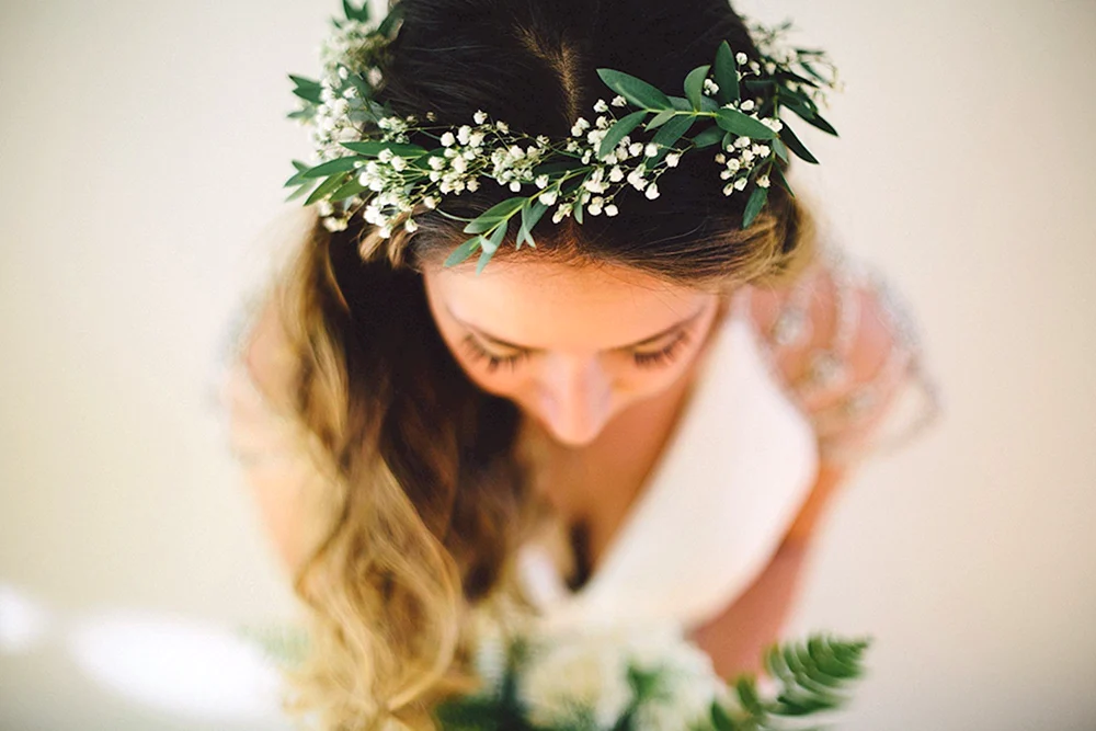 Hochzeitsfrisuren mit Blumen