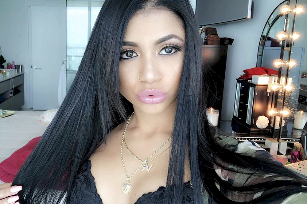 Veronica Rodriguez Veronica Rodriguez