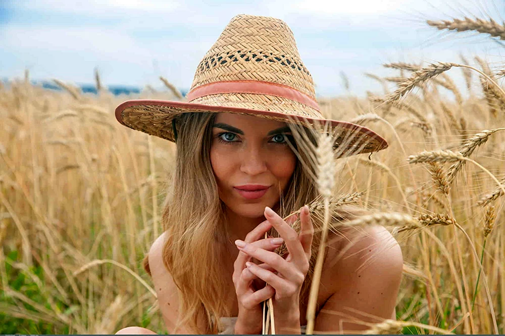Ashley Alexis