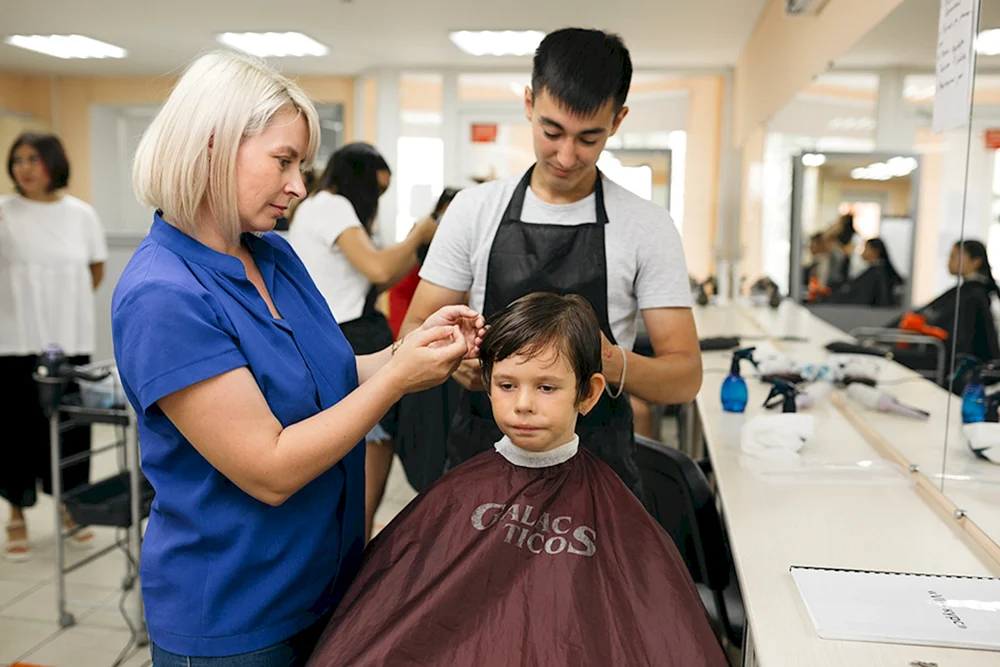 Uksusov Viktor Friseur Stylist