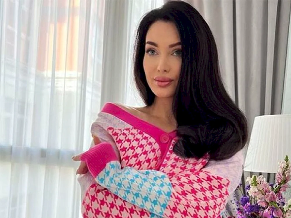 Victoria Feofilaktova model
