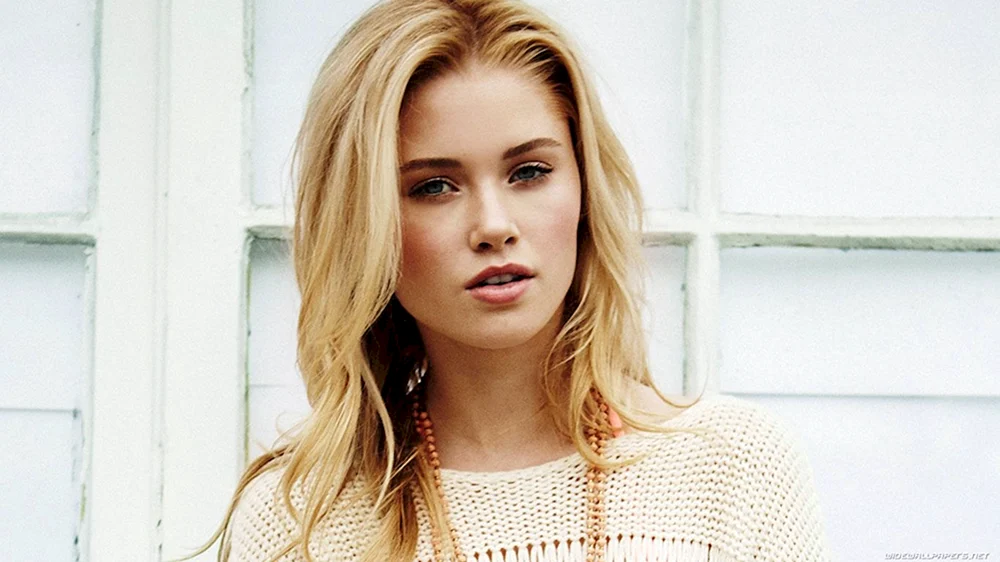 Virginia Gardner Virginia Gardner