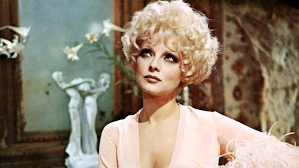 Virna Lisi Arabella