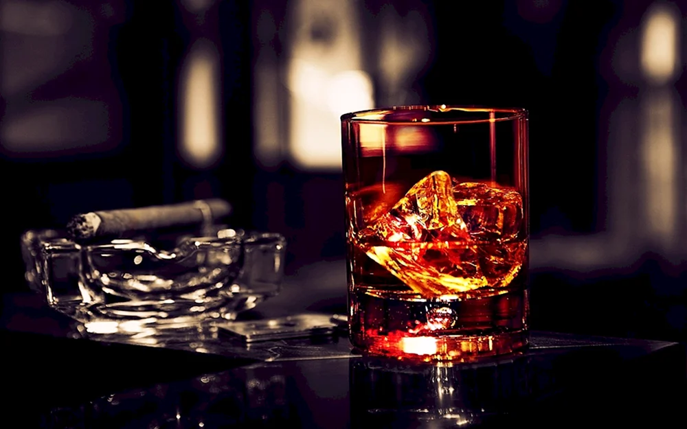 Jack Daniels Whiskey und Zigarre